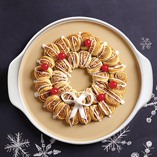 Holiday Mini Wreath Cakes Recipe - Pillsbury Baking