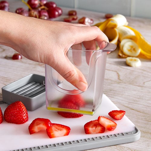 Cup Slicer, Fruit and Vegetable Speed Slicer with Push Plate, Fruit Slicer  Cup Egg Slicer, Stainless Steel Banana Strawberry Cutter, Quickly Making